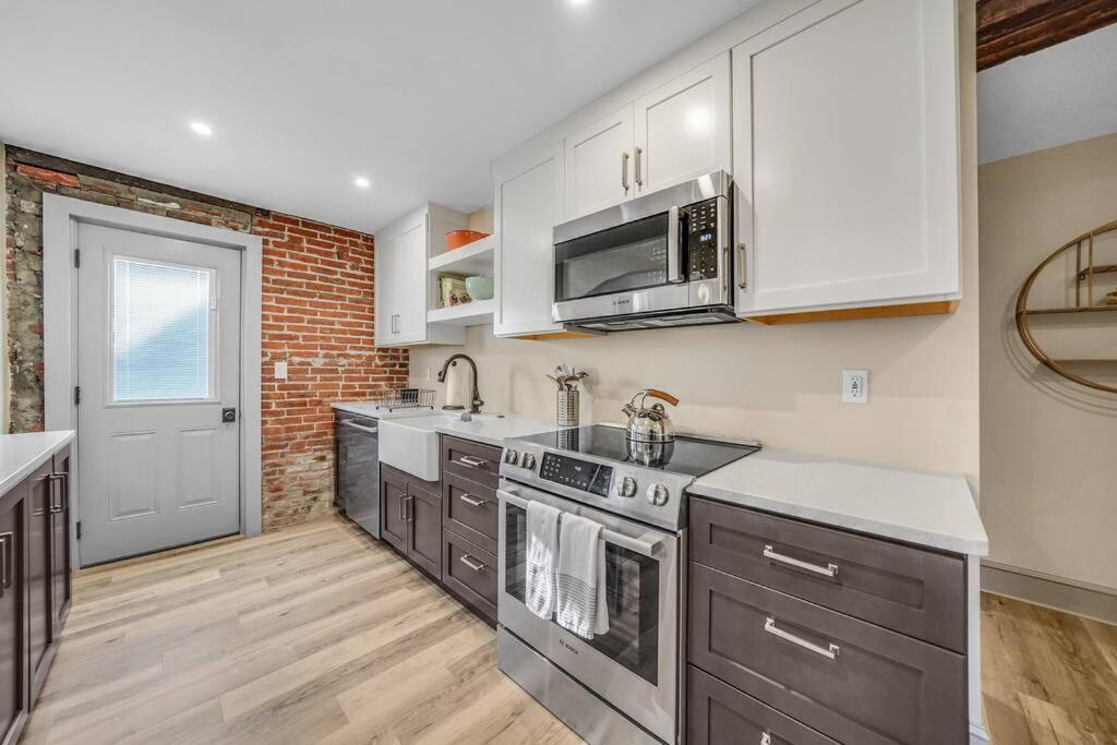 Luxury Apartment In Historic Carriage House Kennett Square Exterior photo